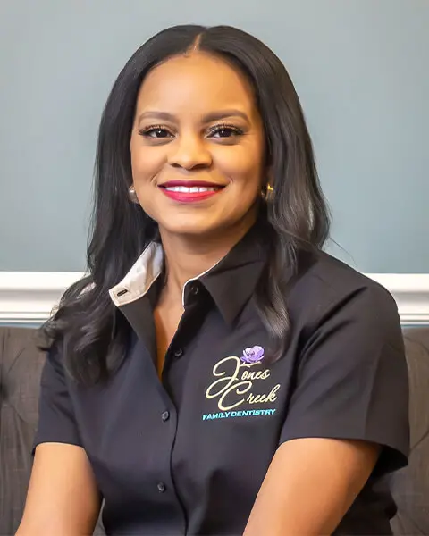 Portrait of Dr Courtney Perkins Jones